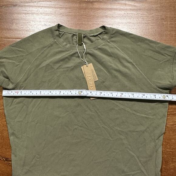 Skims Crop Top T Shirt M Green Short Sleeve Crew Neck Athletic Fit Baby Tee City - Picture 4 of 10